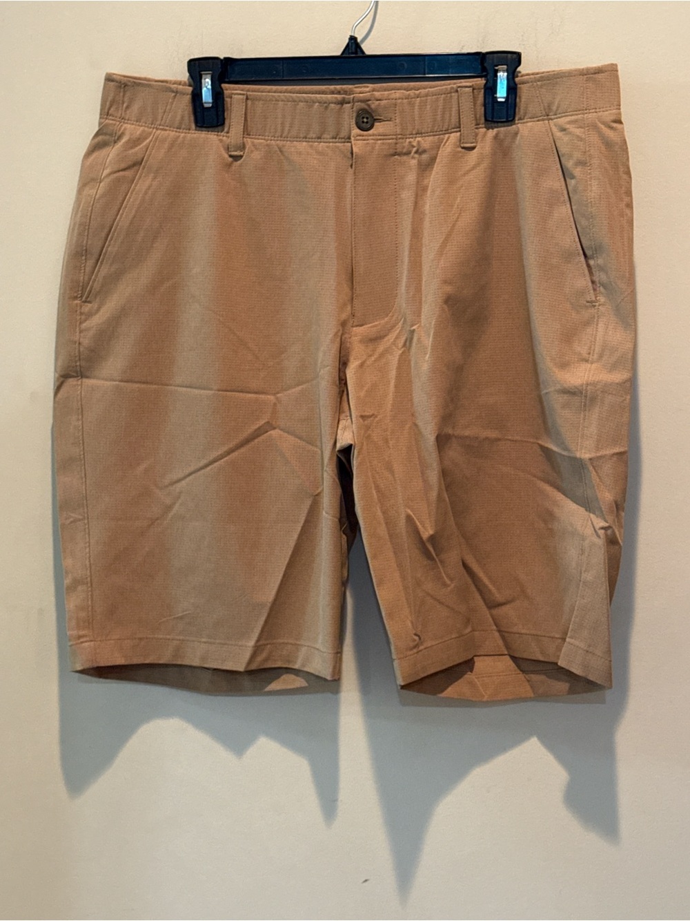 Under Armour Men's Tan Flat-Front Performance Shorts
